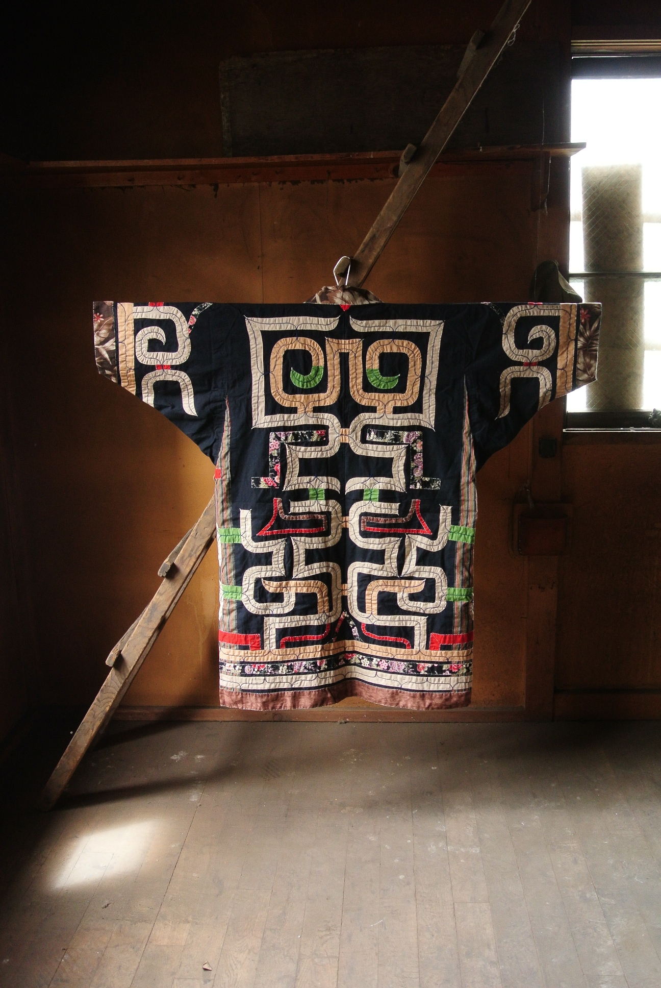アイヌ民族衣装 ルウンペ 木綿衣 着物 - アンティーク雑貨・古道具の